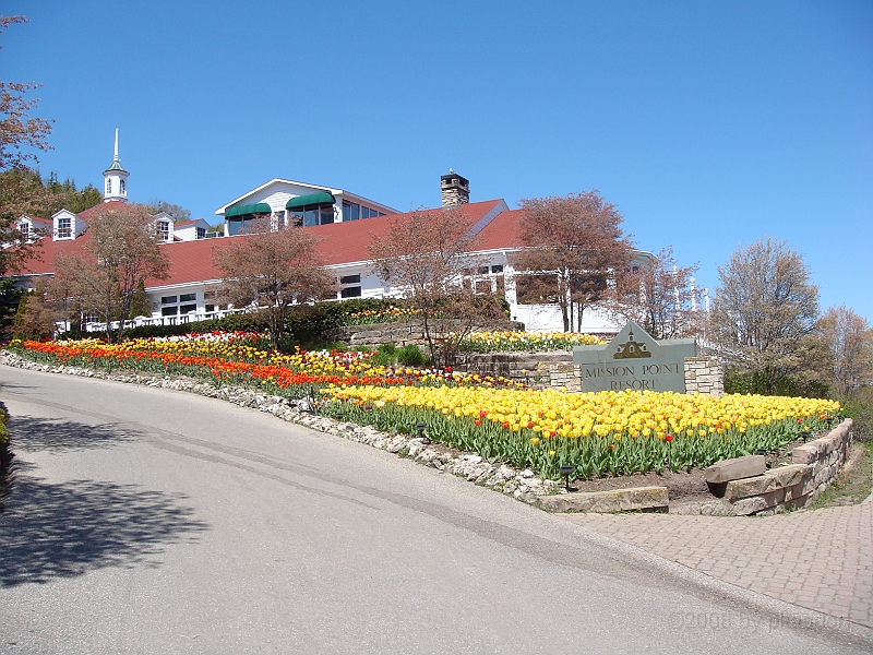 172 Memorial Day [2008 May 23].JPG - Scenes from Mackinac Island.